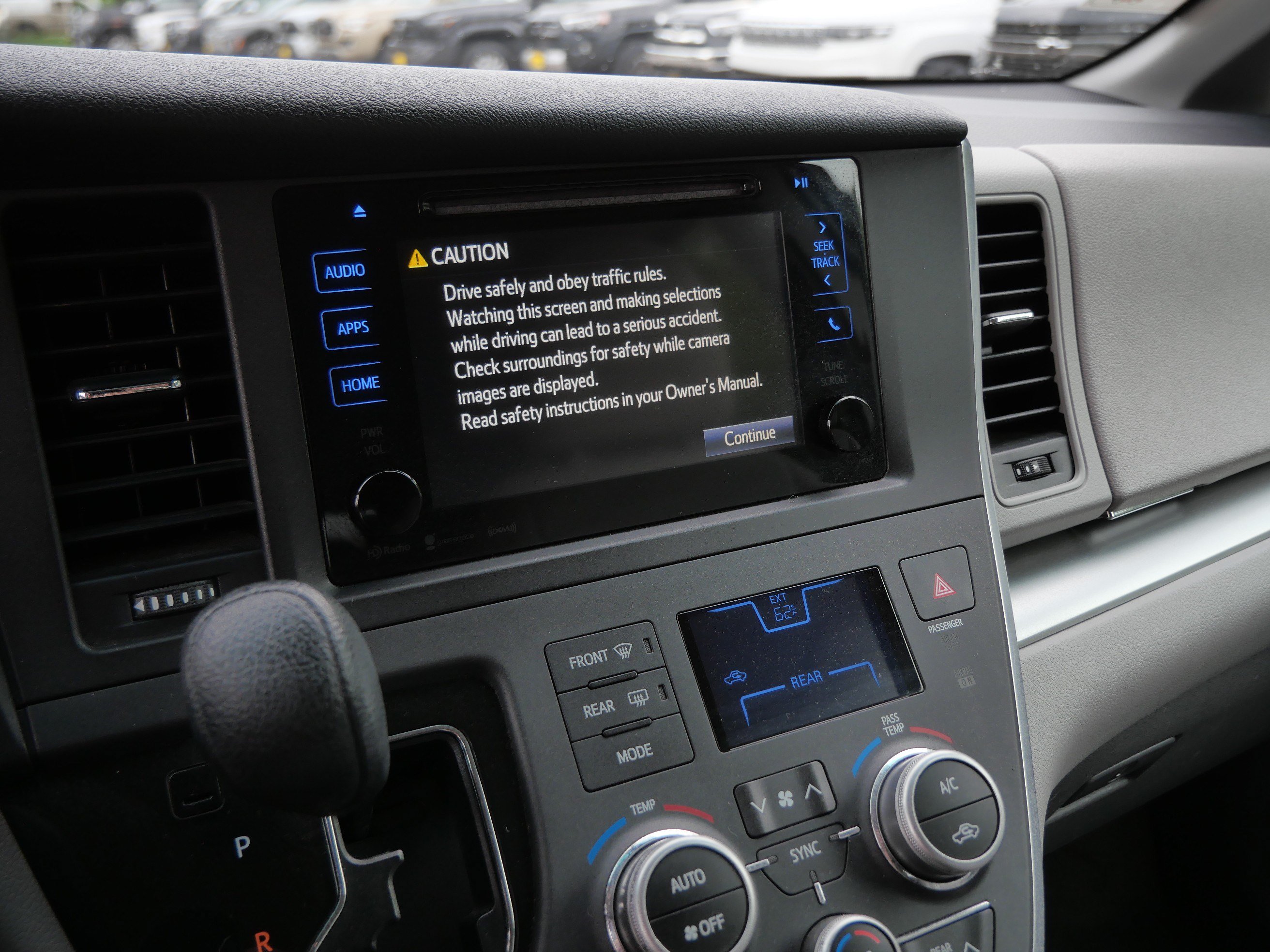 Used 2016 Toyota Sienna LE FWD image 22