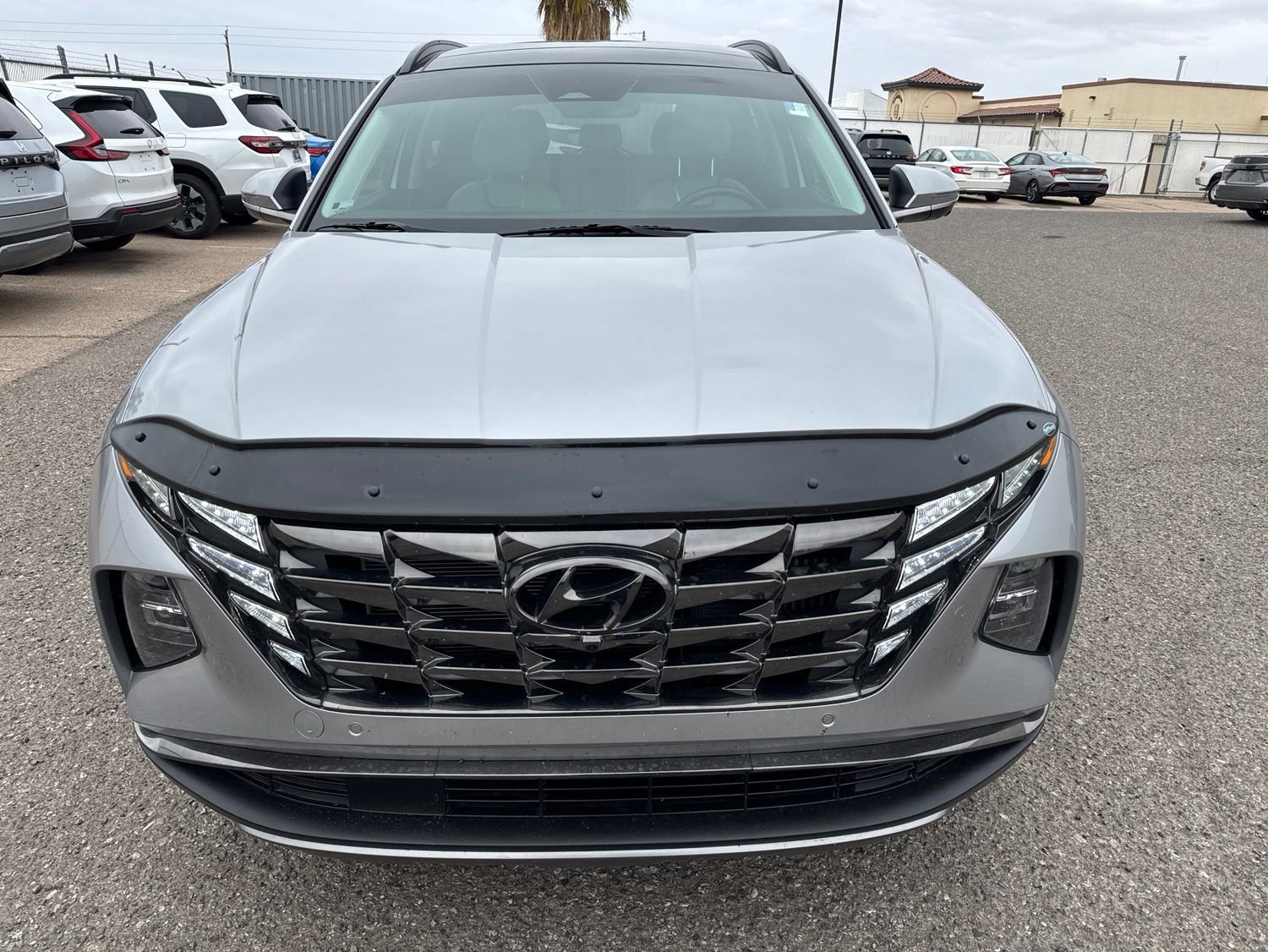 Used 2022 Hyundai Tucson Limited w/ Cargo Package AWD/4WD image 2