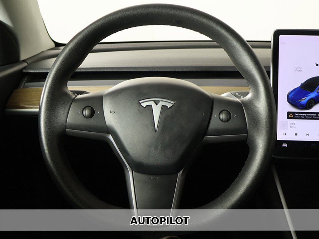 Used 2020 Tesla Model Y Long Range image 3