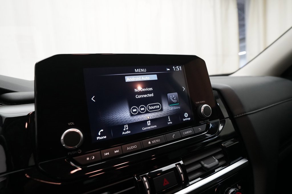 Certified 2024 Nissan Pathfinder SV image 5