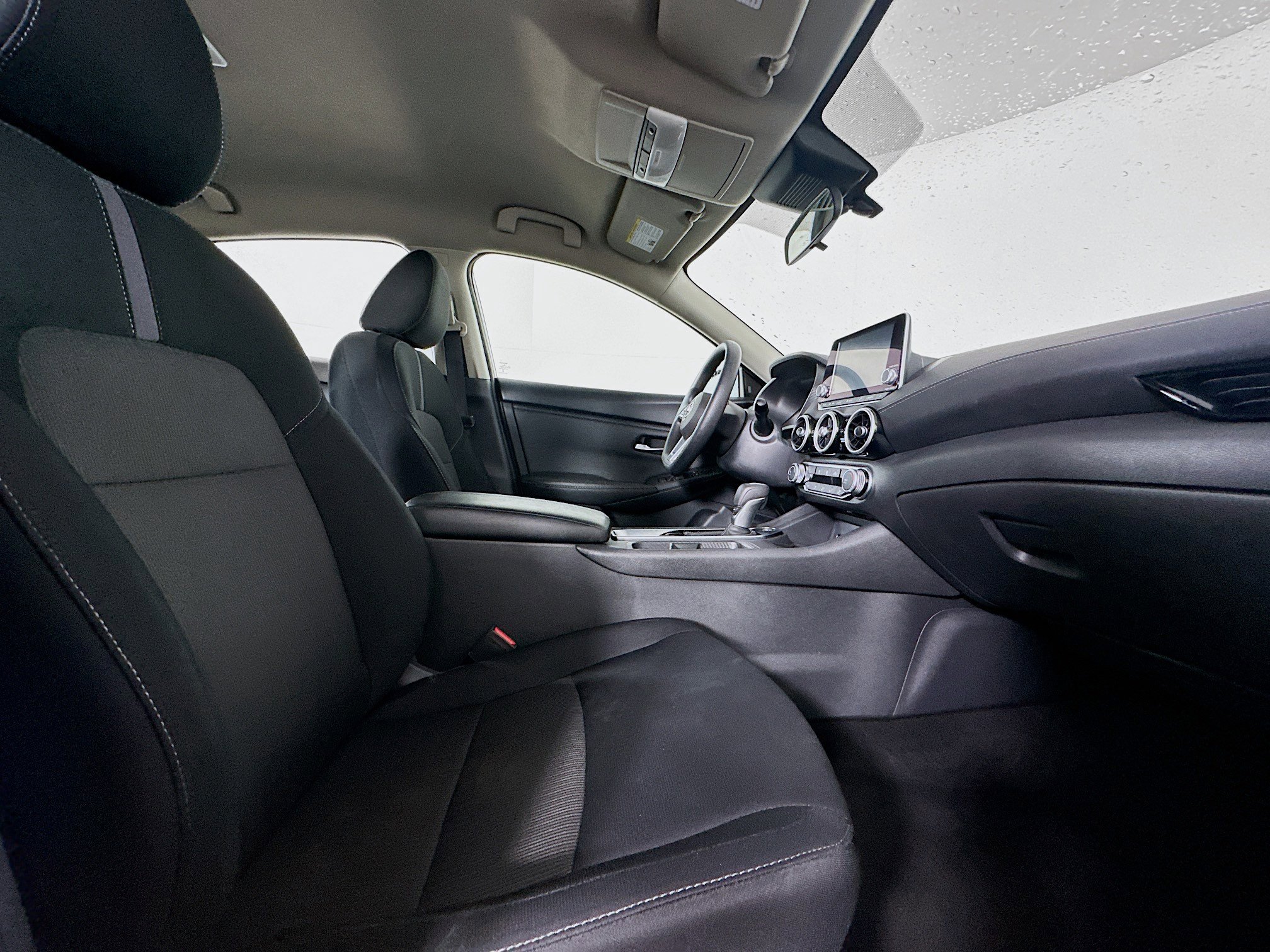 Used 2024 Nissan Sentra SV image 29