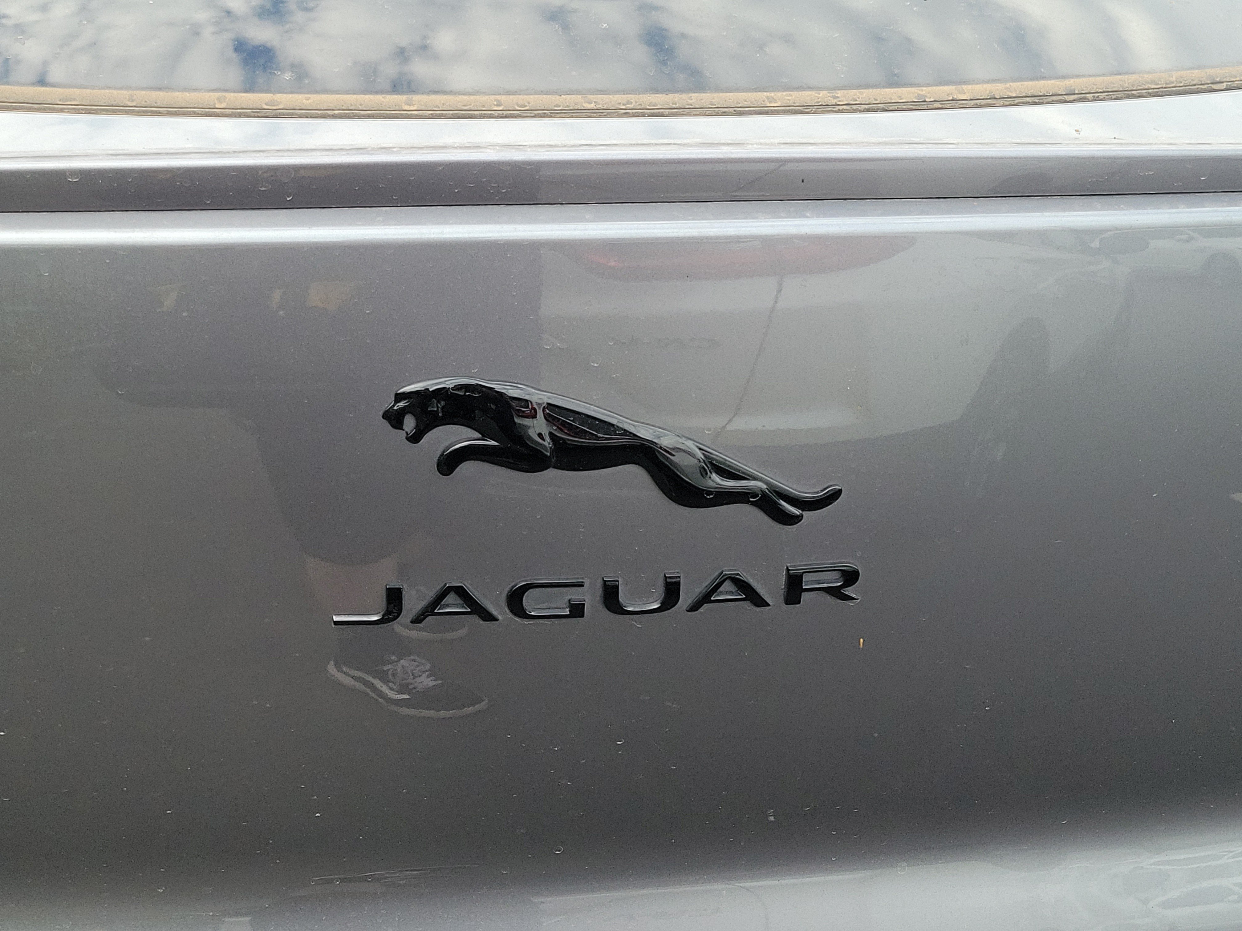 Used 2024 Jaguar I-PACE R-Dynamic HSE AWD/4WD image 5
