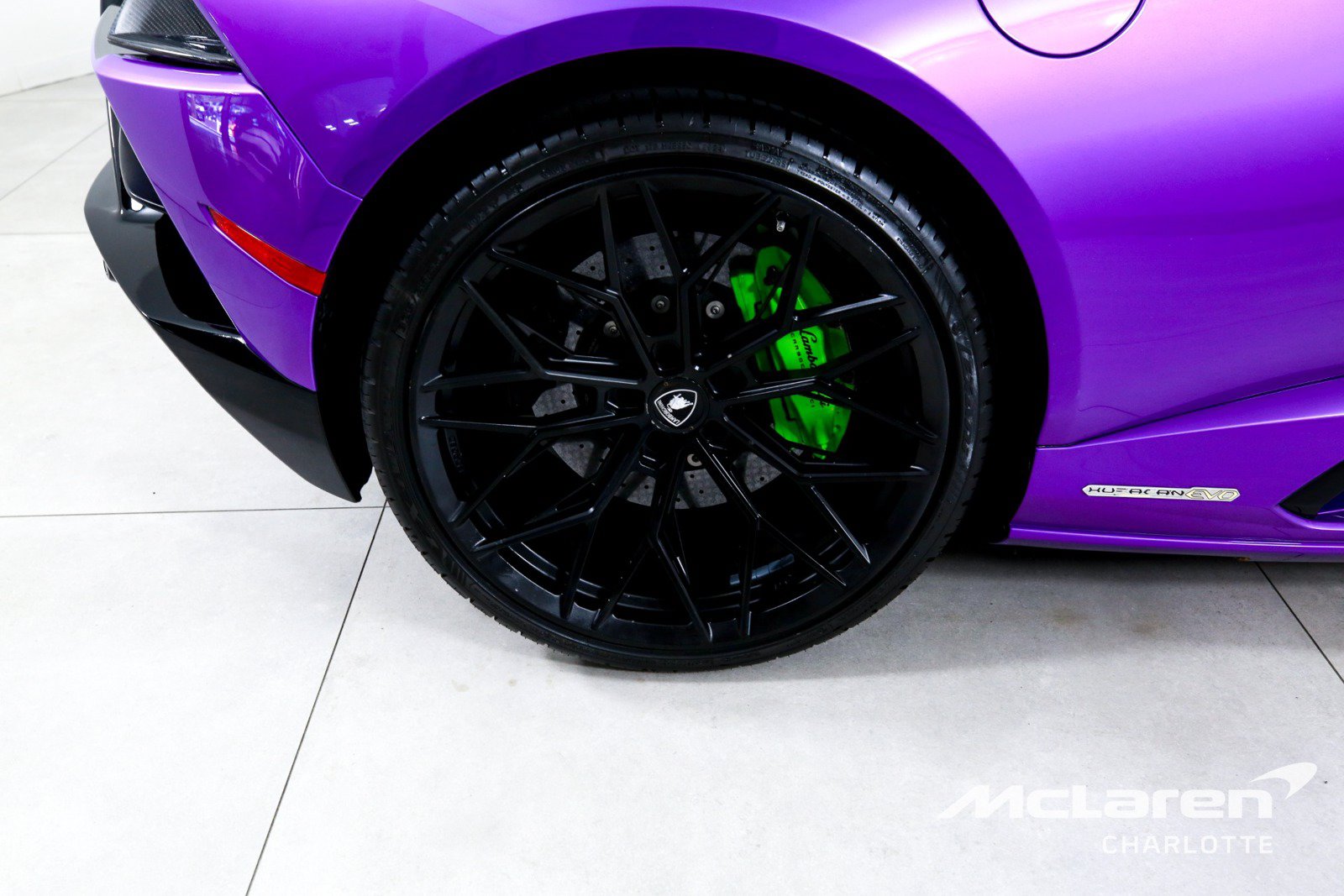 Used 2020 Lamborghini Huracan EVO AWD/4WD image 24