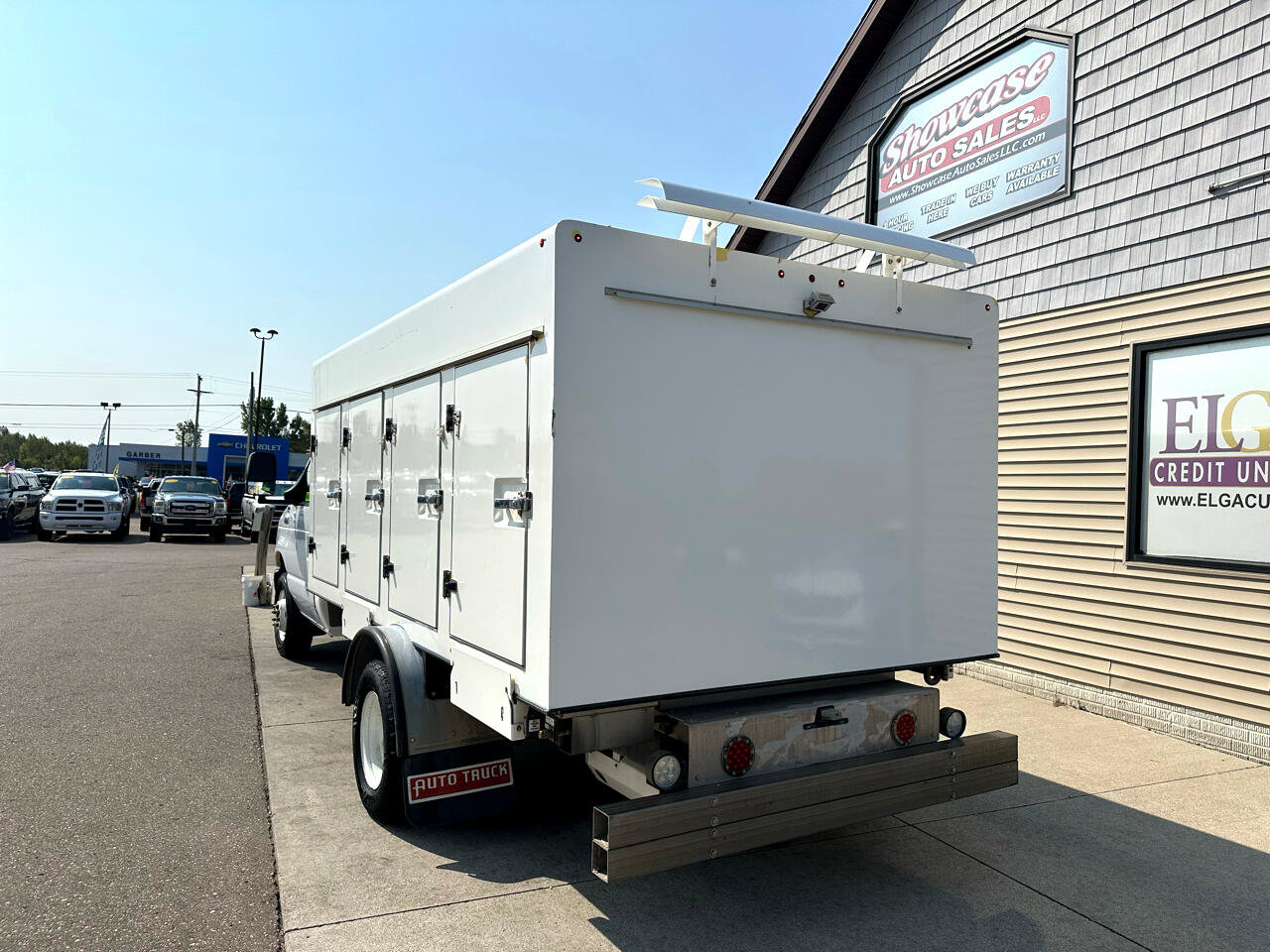 Used 2018 Ford E-450 and Econoline 450 Super Duty w/ Power Windows & Locks Group RWD image 6