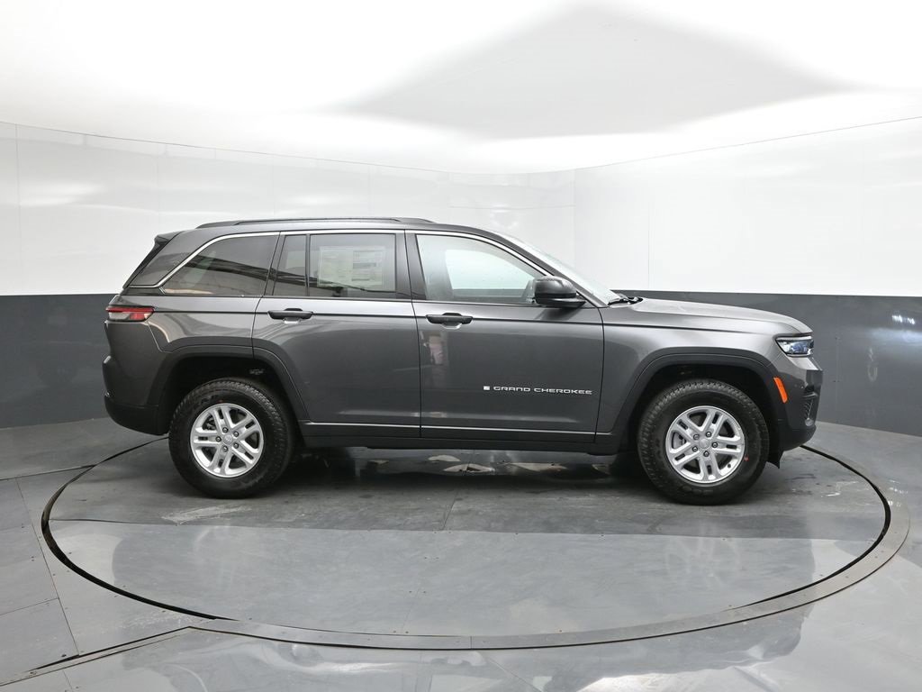 New 2025 Jeep Grand Cherokee Laredo w/ Luxury Tech Group I image 26
