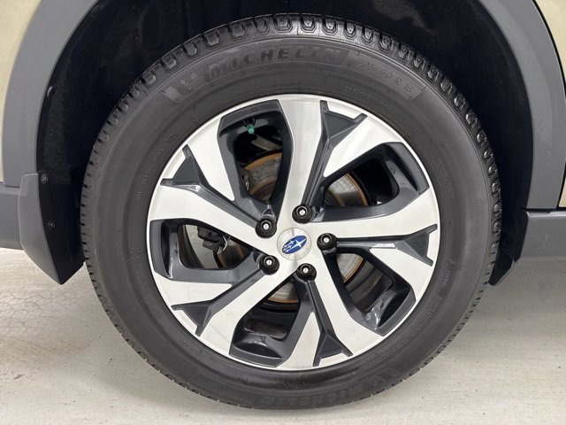 Used 2020 Subaru Outback Touring w/ Popular Package #2 image 33