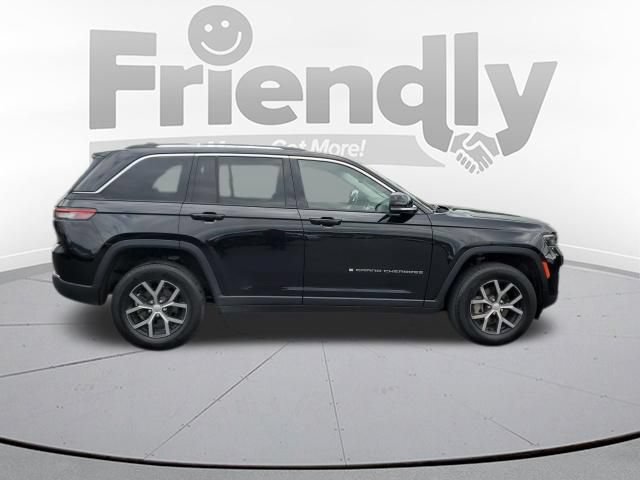 Used 2023 Jeep Grand Cherokee Limited AWD/4WD image 6