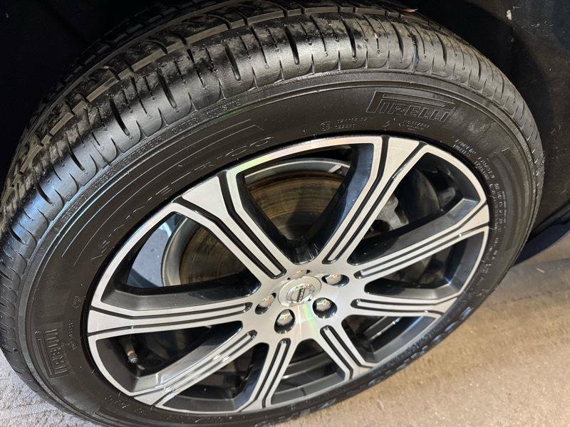 Used 2020 Volvo XC60 T6 Inscription AWD/4WD image 30