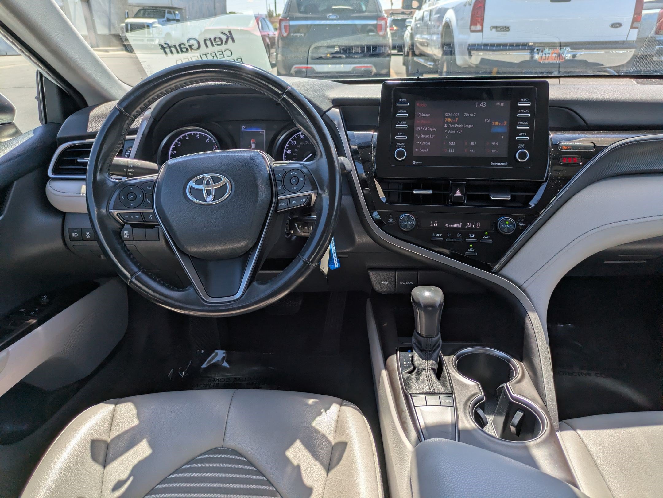 Used 2023 Toyota Camry SE FWD image 26
