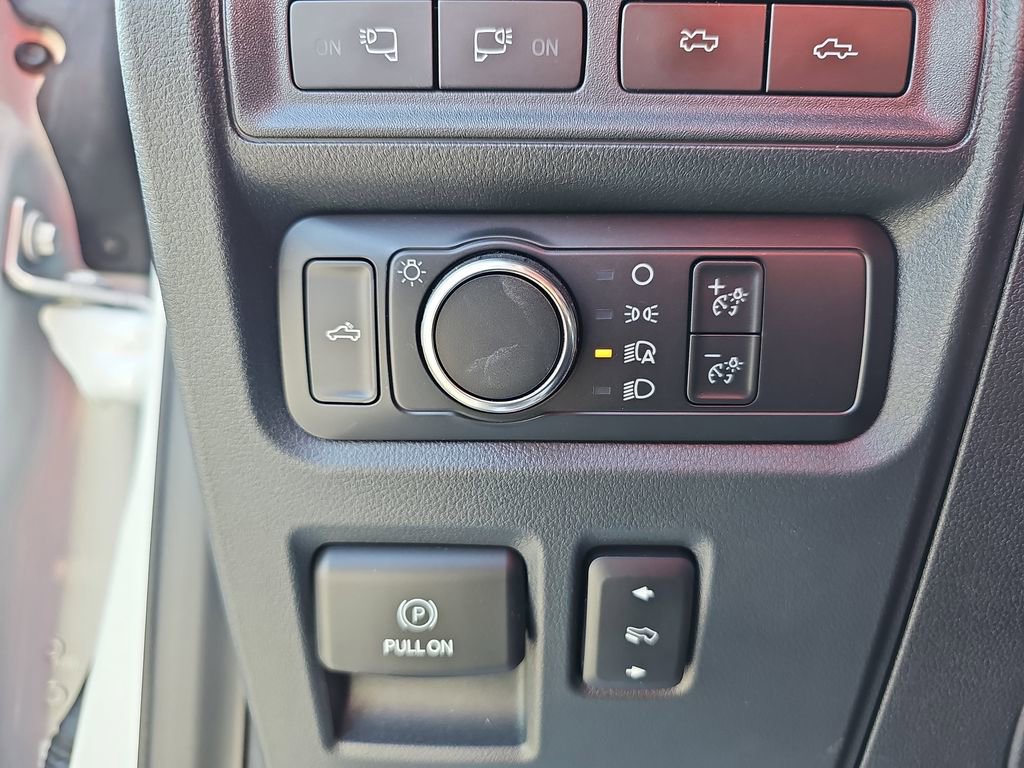 Used 2022 Ford F150 Lightning Lariat AWD/4WD image 30