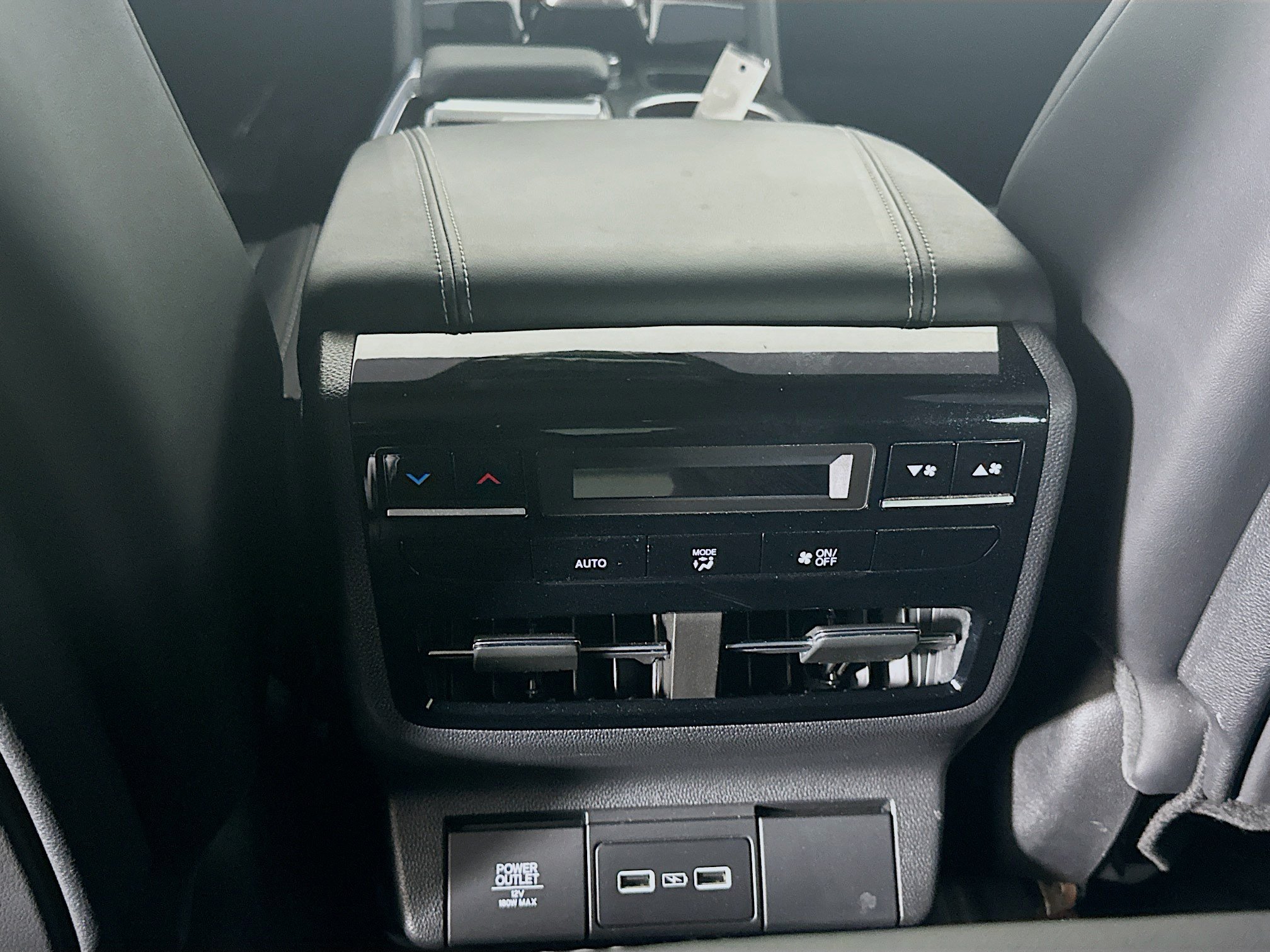 Used 2023 Acura MDX SH-AWD w/ Technology Package image 29