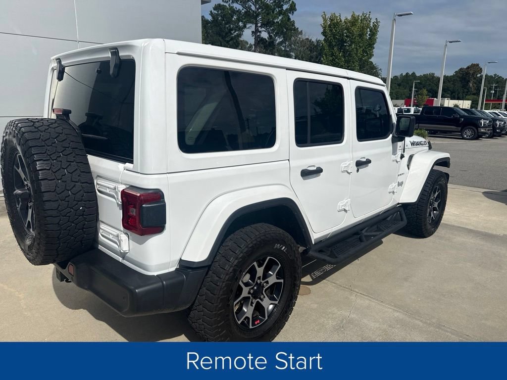 Used 2018 Jeep Wrangler Unlimited Sahara AWD/4WD image 6