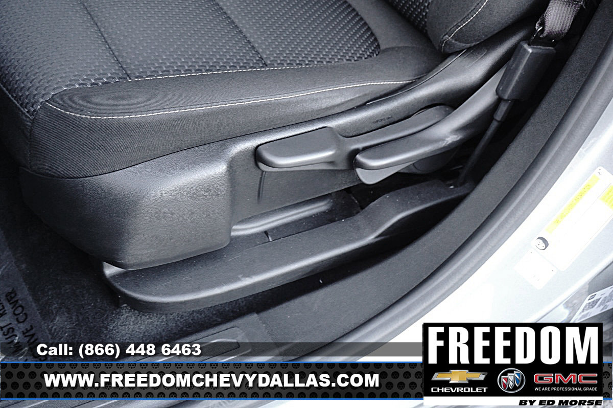 Used 2023 GMC Acadia SLE image 32