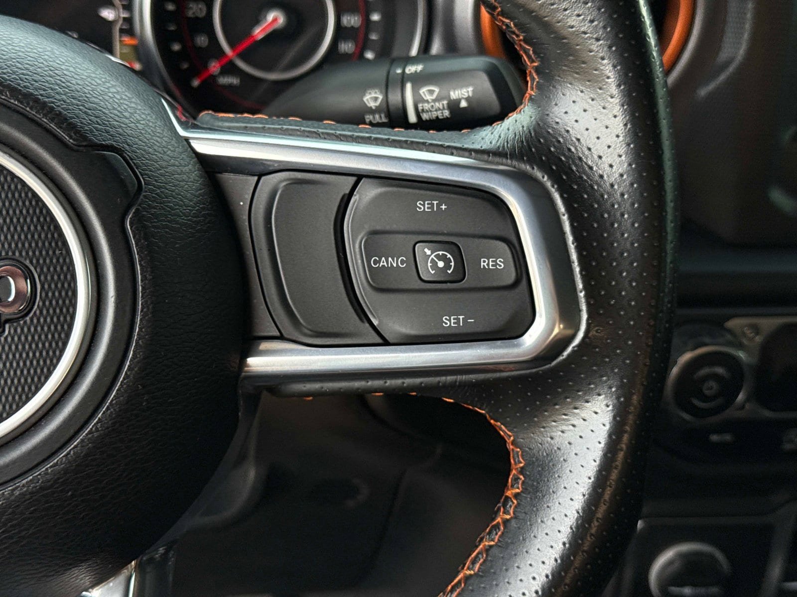 Used 2021 Jeep Gladiator Mojave AWD/4WD image 31