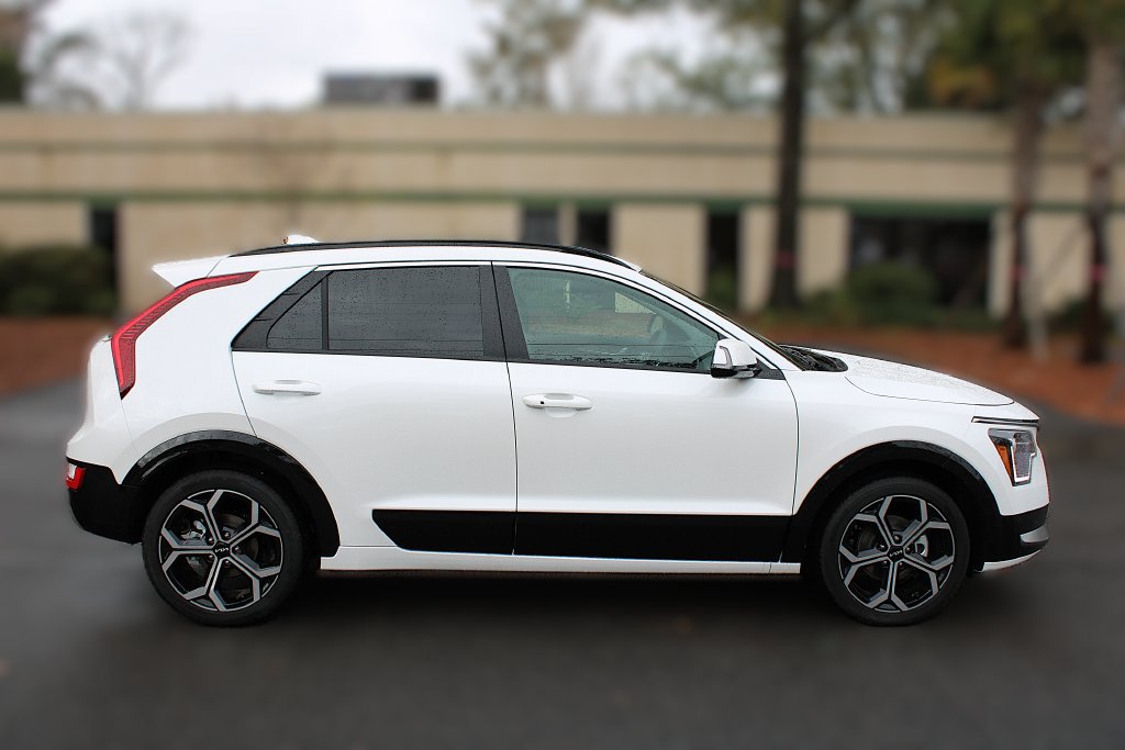 New 2026 Kia Niro EX FWD image 4