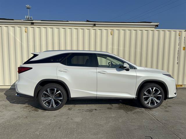 Certified 2021 Lexus RX 350L FWD w/ Premium Package image 2