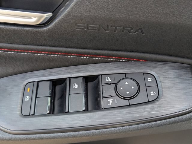 New 2026 Nissan Sentra SR w/ SR Premium Package FWD image 17