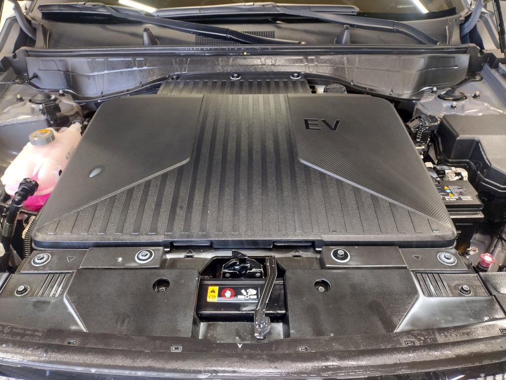 Certified 2024 Hyundai Kona SEL FWD image 9