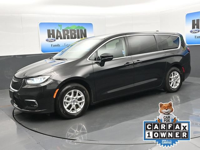 Used 2024 Chrysler Pacifica Touring-L