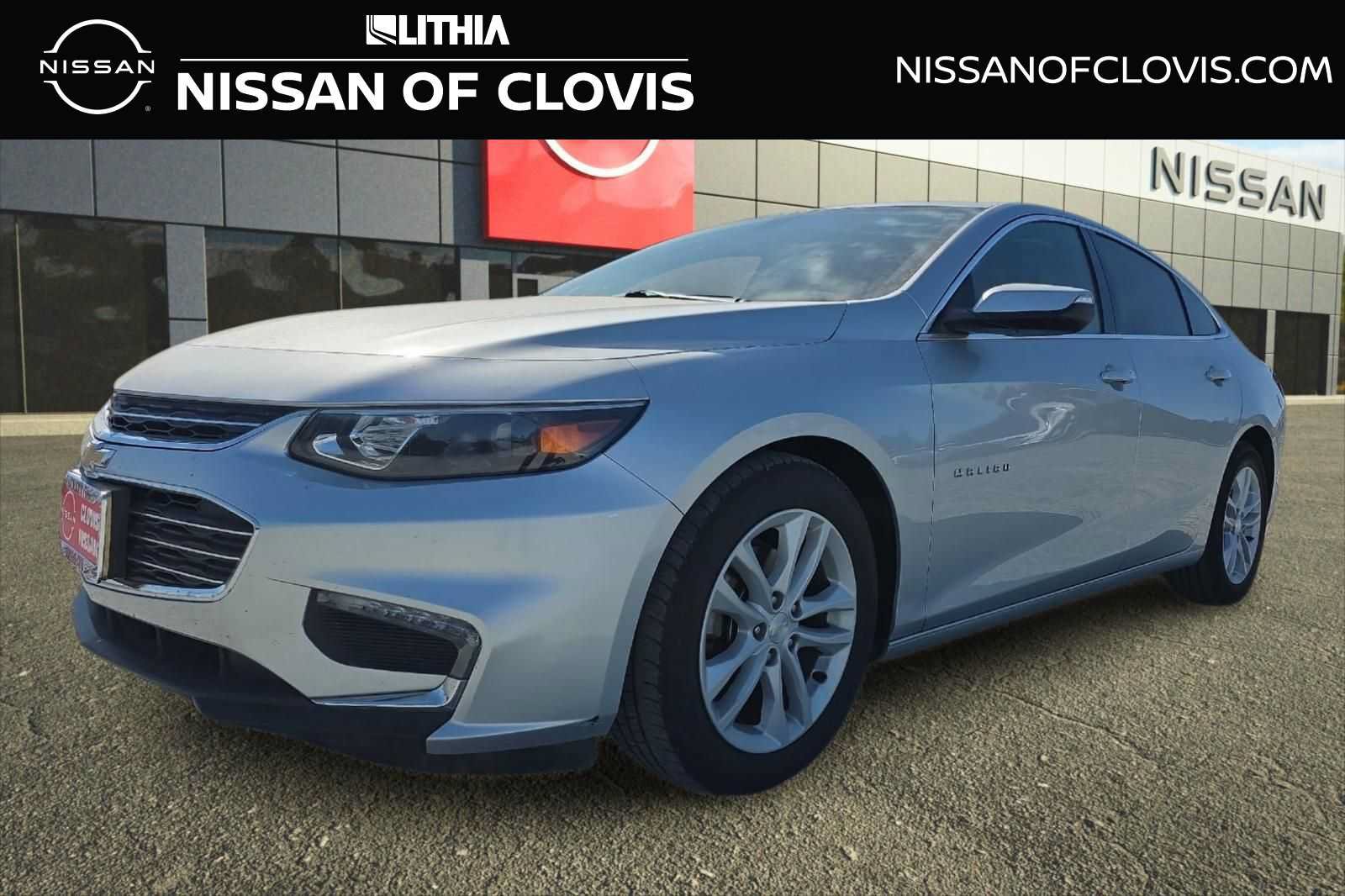 Used 2018 Chevrolet Malibu LT FWD image 1