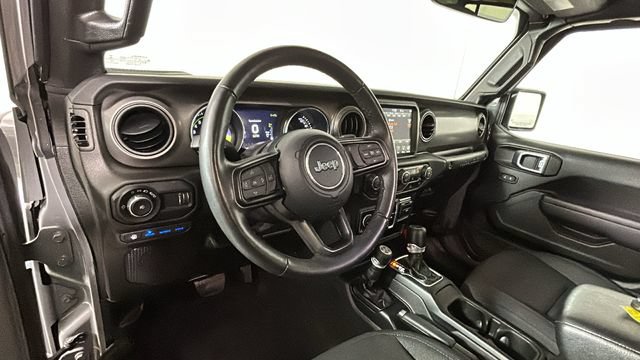 Used 2023 Jeep Wrangler Unlimited w/ Cold Weather Group AWD/4WD image 13