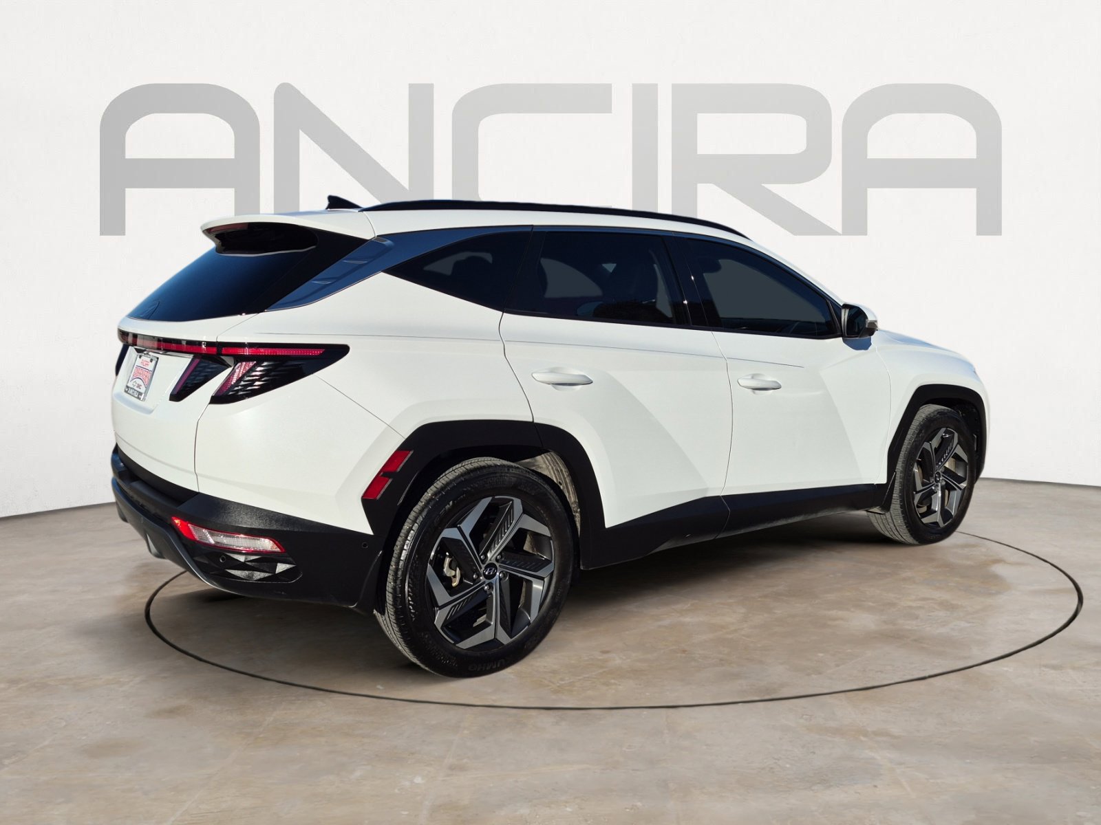 Used 2023 Hyundai Tucson Limited w/ Winter Package image 9