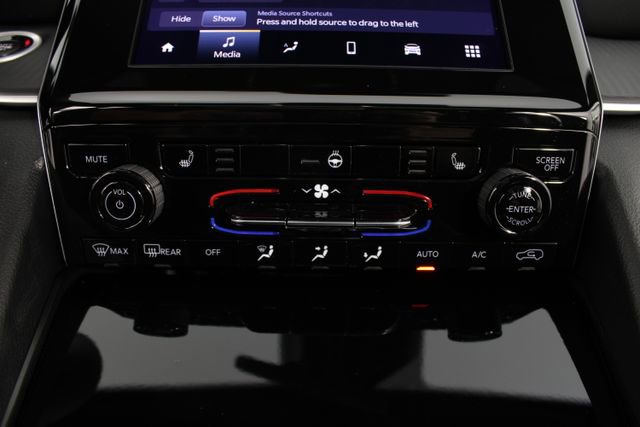 New 2026 Jeep Grand Cherokee Laredo AWD/4WD image 6
