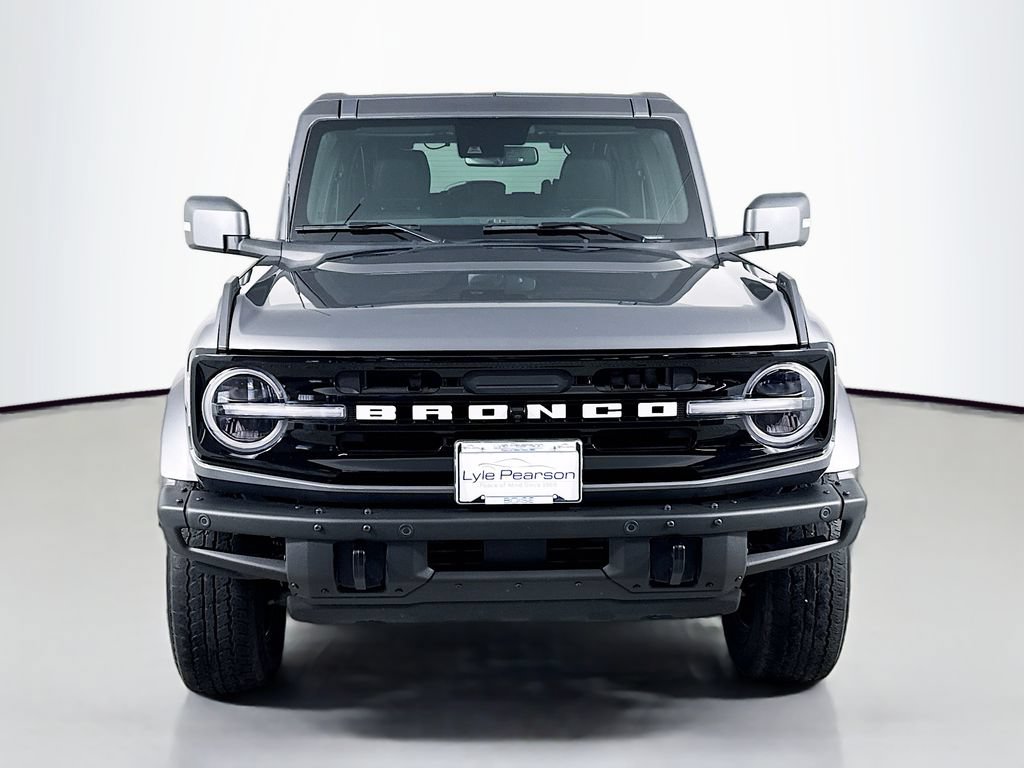 Used 2022 Ford Bronco Outer Banks AWD/4WD image 6