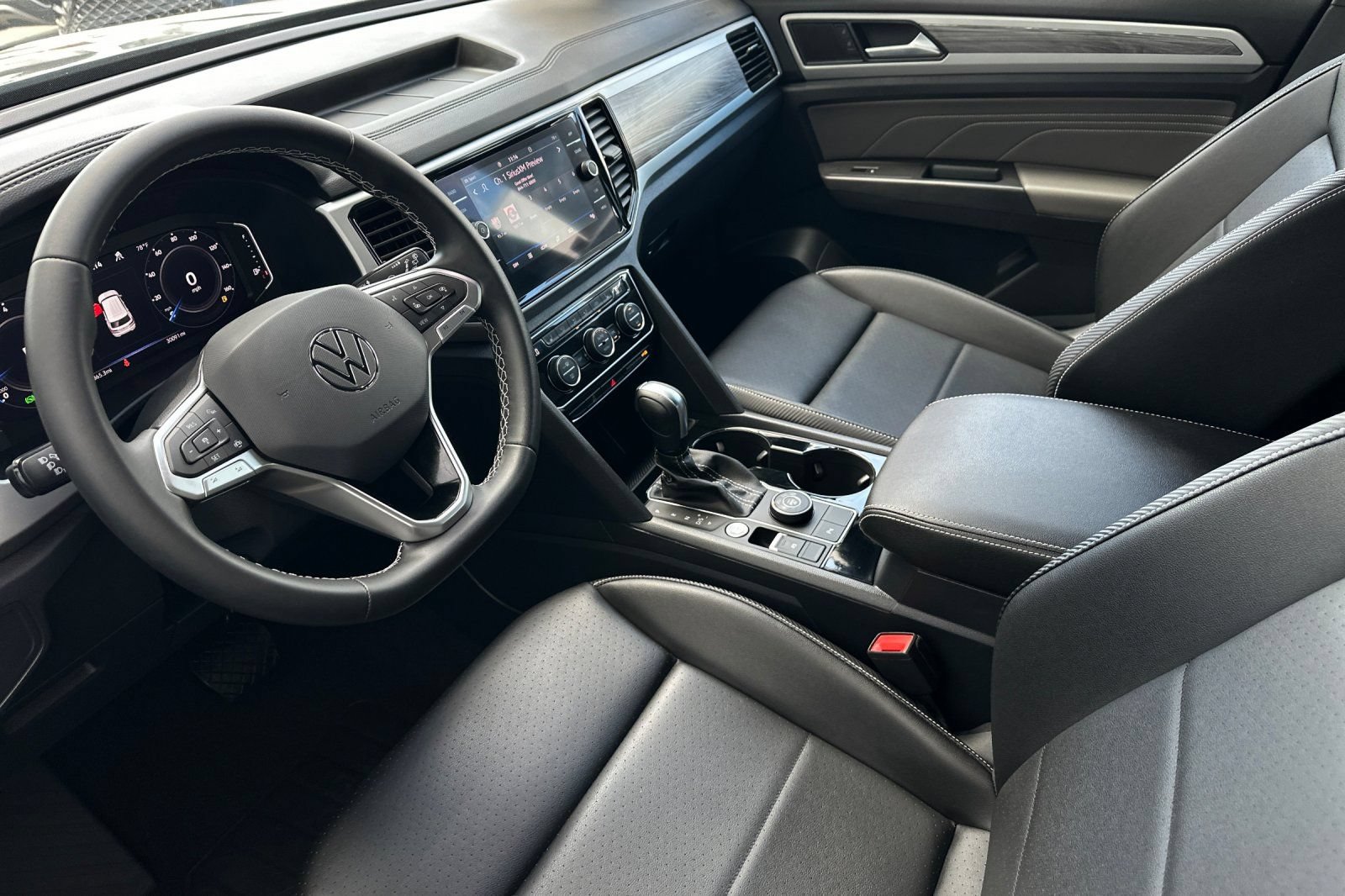 Used 2023 Volkswagen Atlas Cross Sport SE w/ Panoramic Sunroof Package AWD/4WD image 10