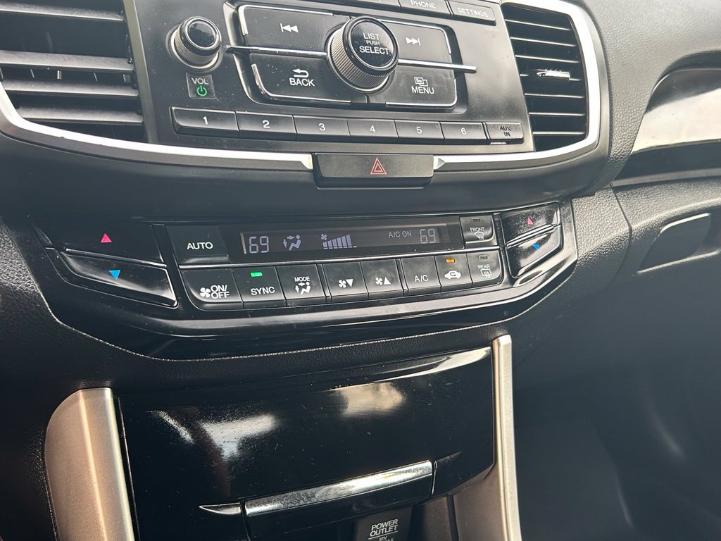 Used 2016 Honda Accord LX image 19