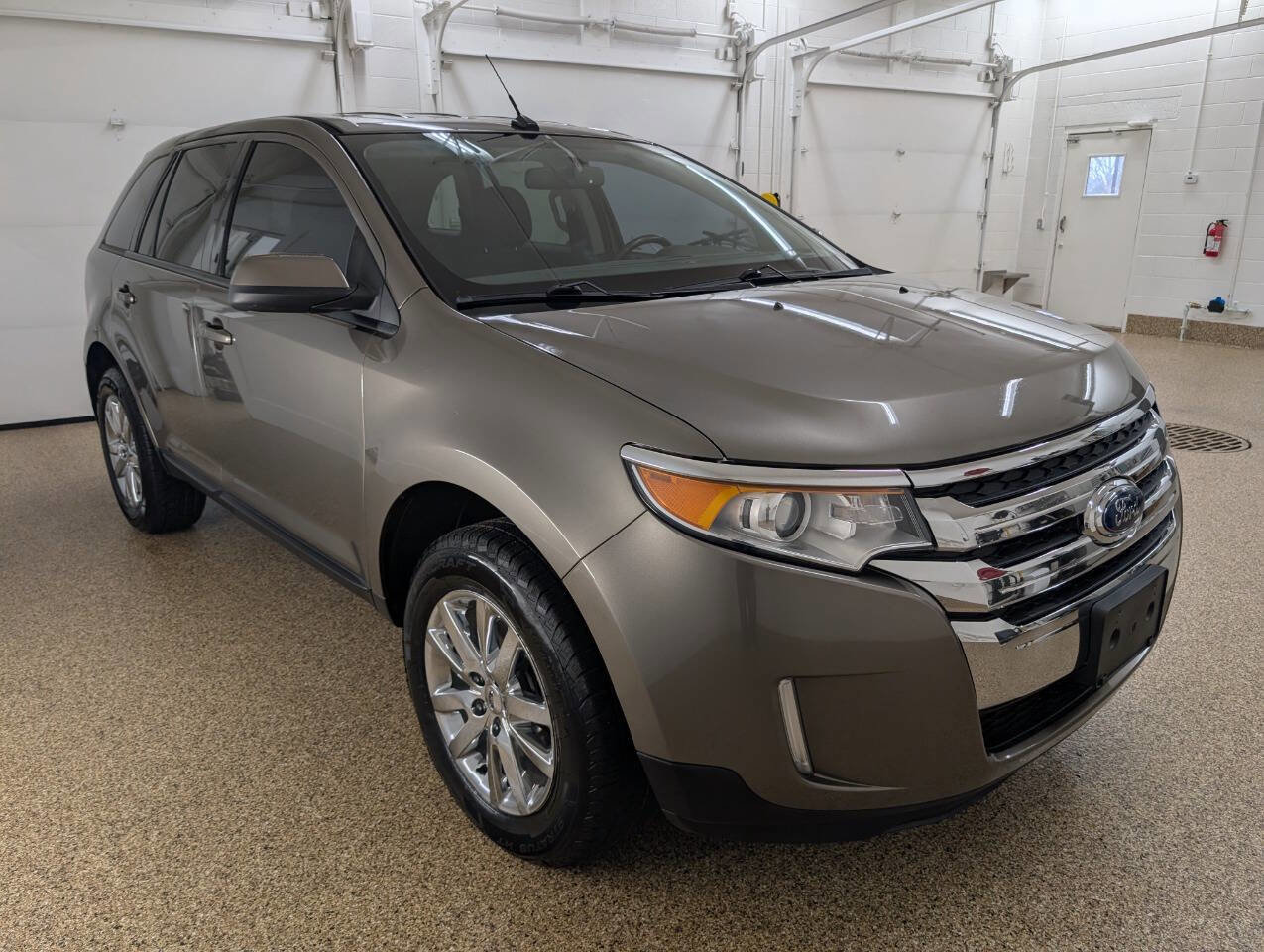 Used 2013 Ford Edge SEL w/ Driver Entry Pkg image 5