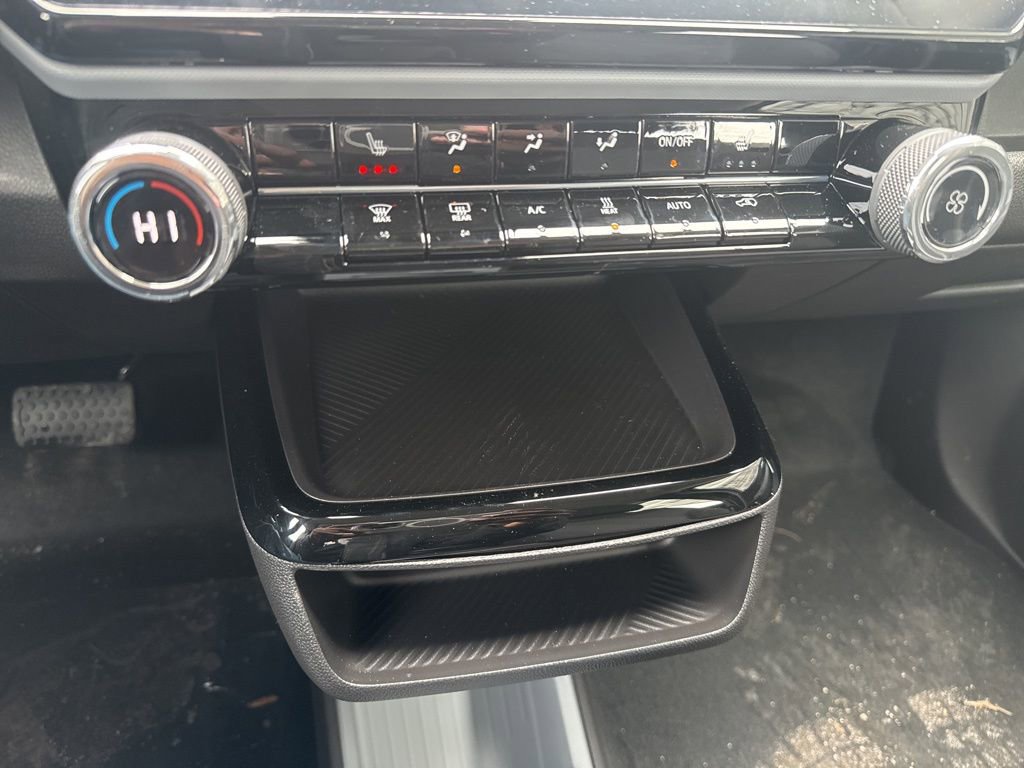 New 2027 Chevrolet Bolt LT w/ Comfort Package image 26