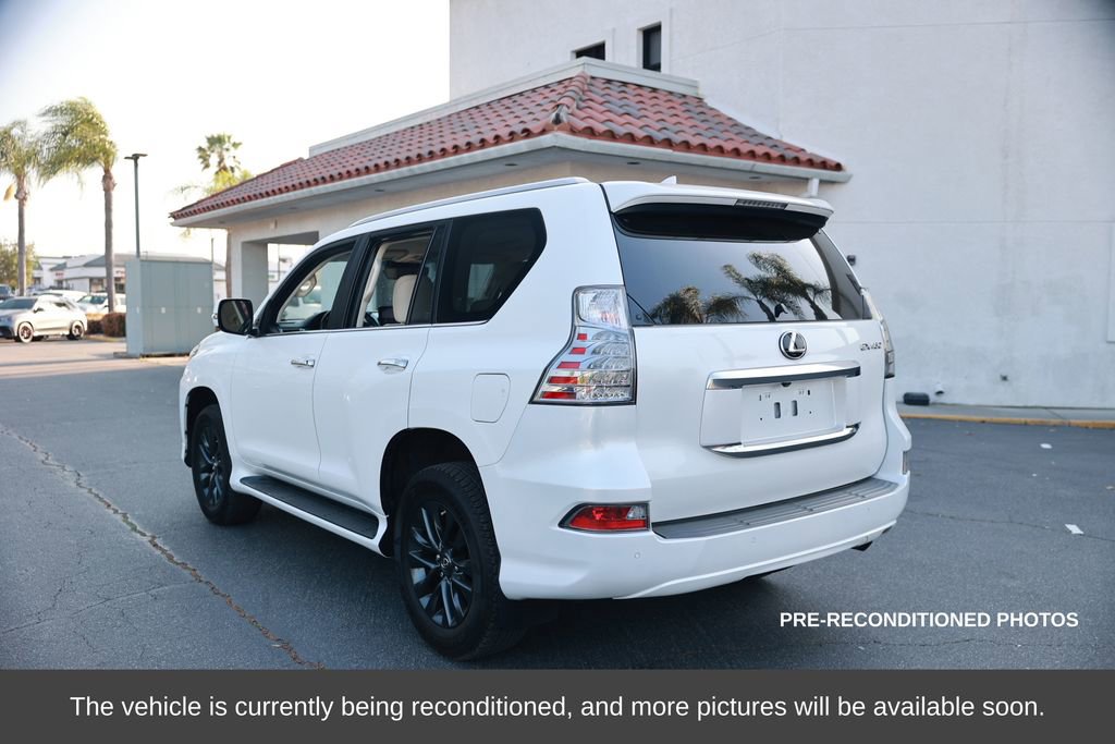 Used 2023 Lexus GX 460 Premium image 3