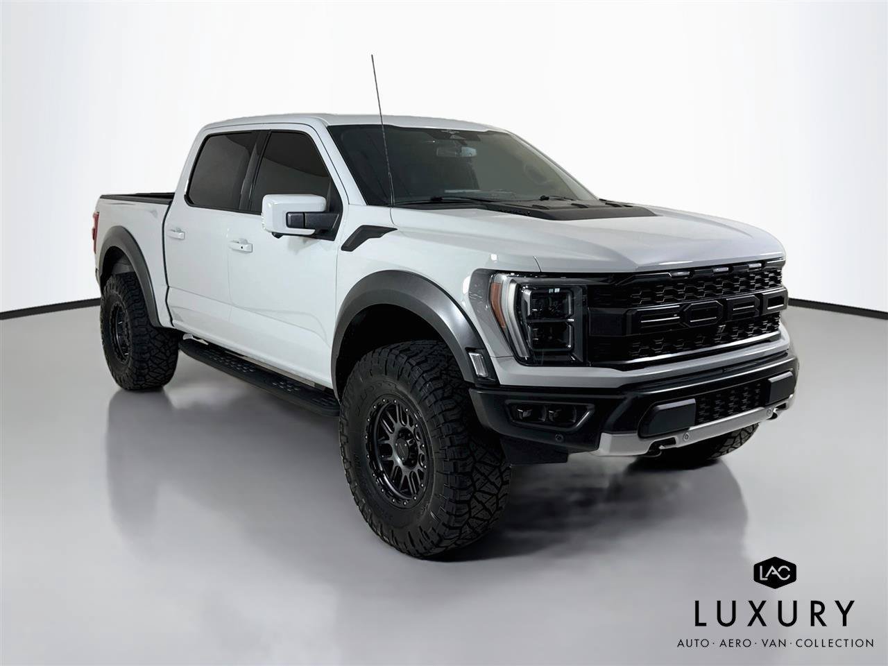 Used 2023 Ford F150 Raptor AWD/4WD image 3