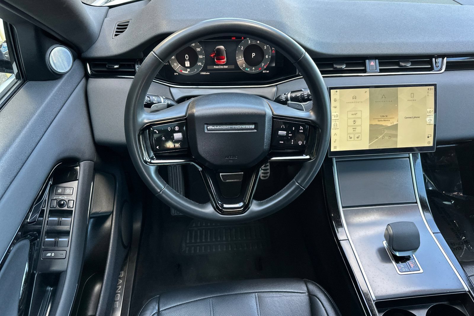 Used 2024 Land Rover Range Rover Evoque Dynamic SE AWD/4WD image 15