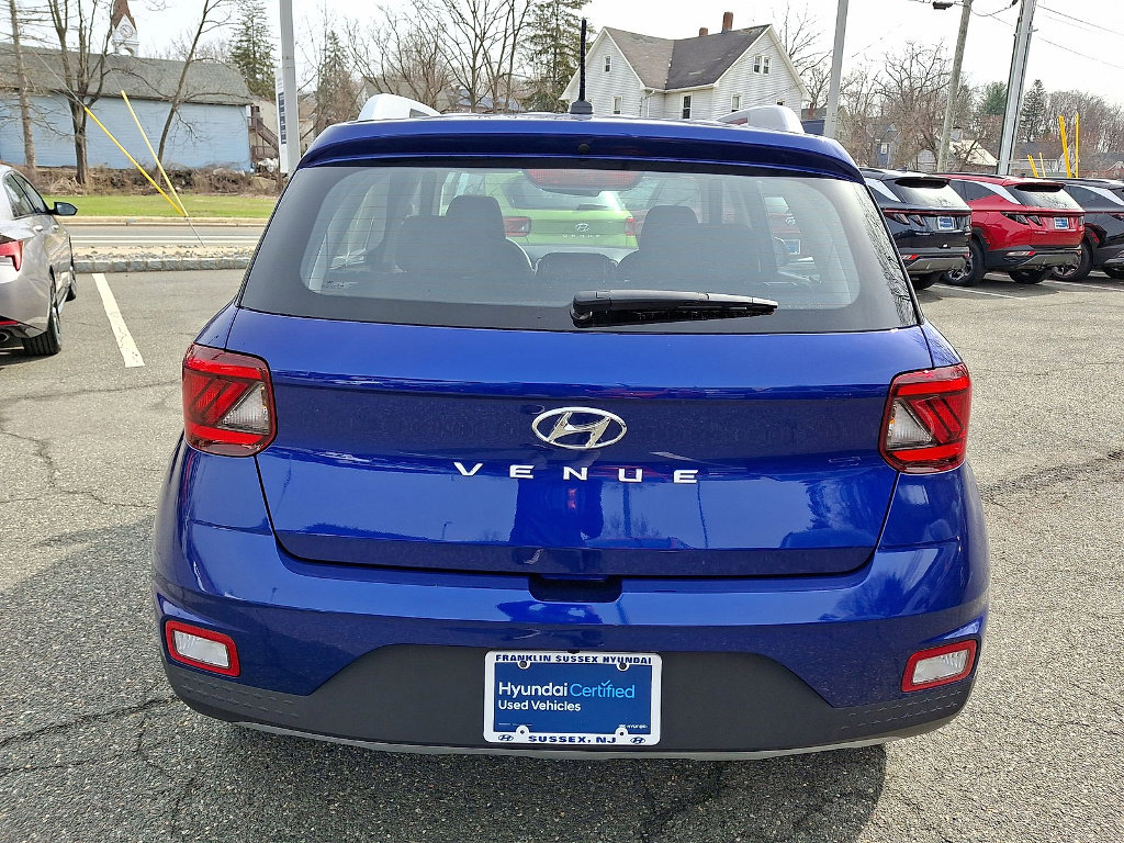 Certified 2024 Hyundai Venue SEL image 22