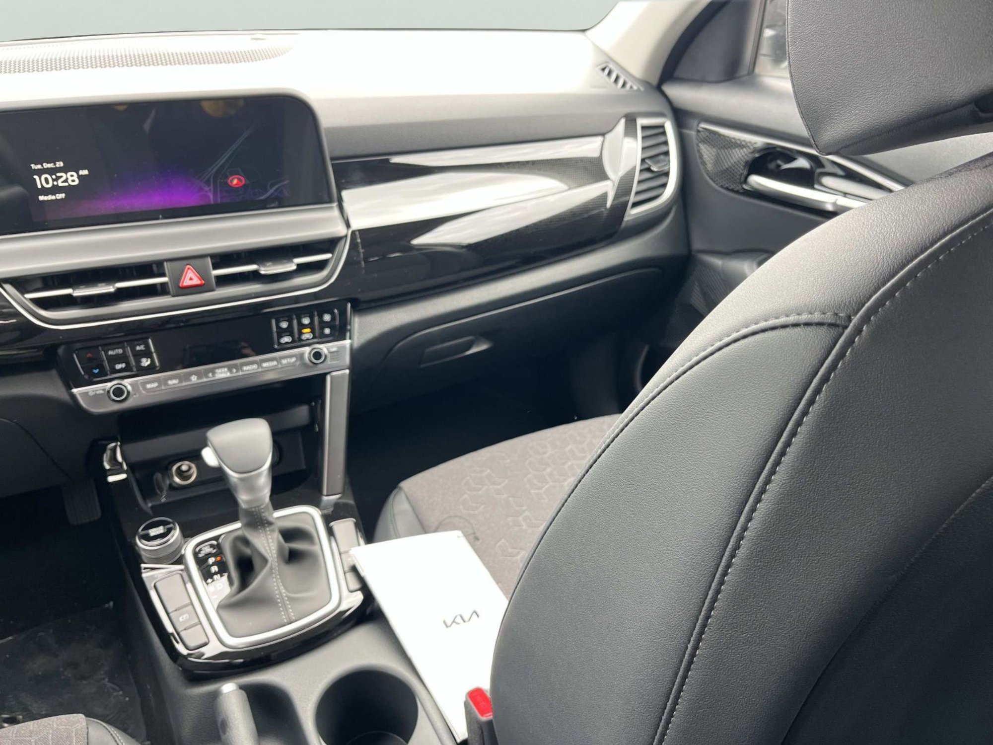 New 2026 Kia Seltos S image 14