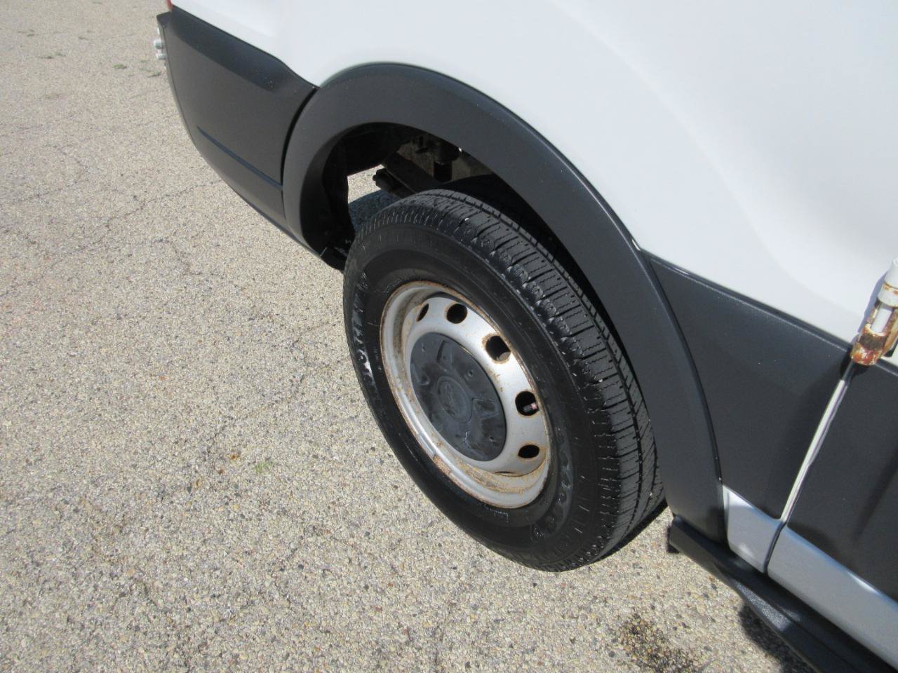 Used 2015 Ford Transit 150 130 Low Roof RWD image 20