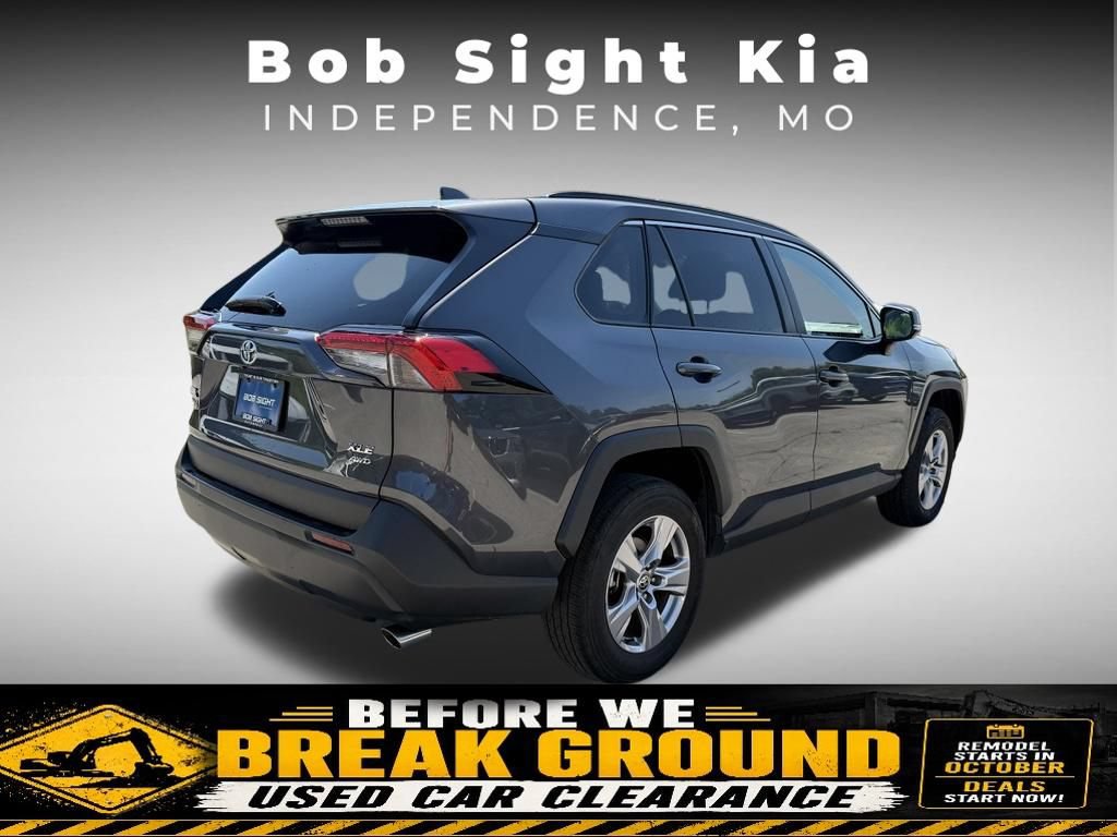 Used 2025 Toyota RAV4 XLE AWD/4WD image 10