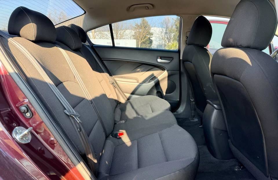 Used 2017 Kia Forte LX FWD image 12