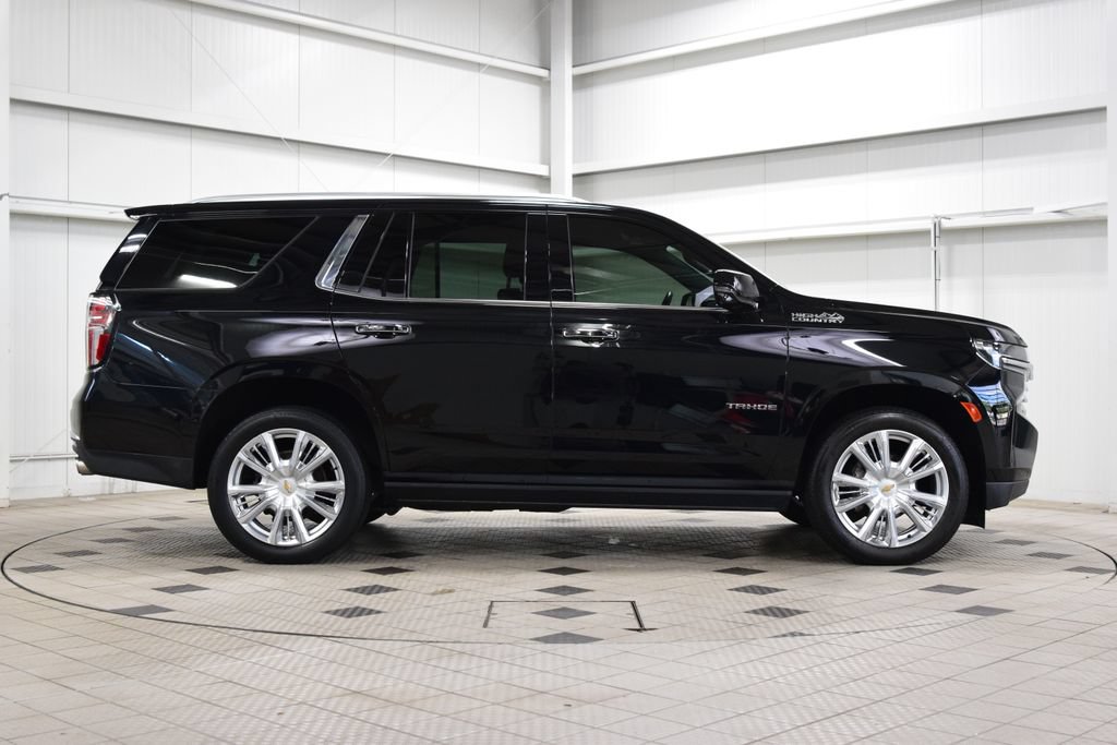 Used 2022 Chevrolet Tahoe High Country AWD/4WD image 9