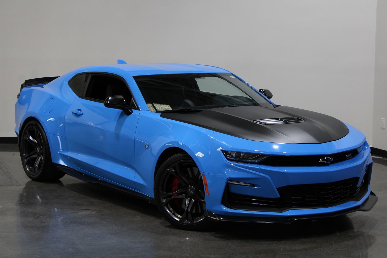 Used 2023 Chevrolet Camaro SS image 3