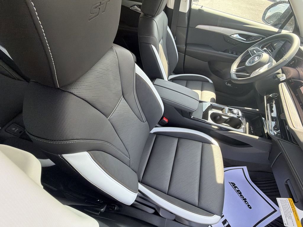 New 2026 Buick Envision Sport Touring image 24