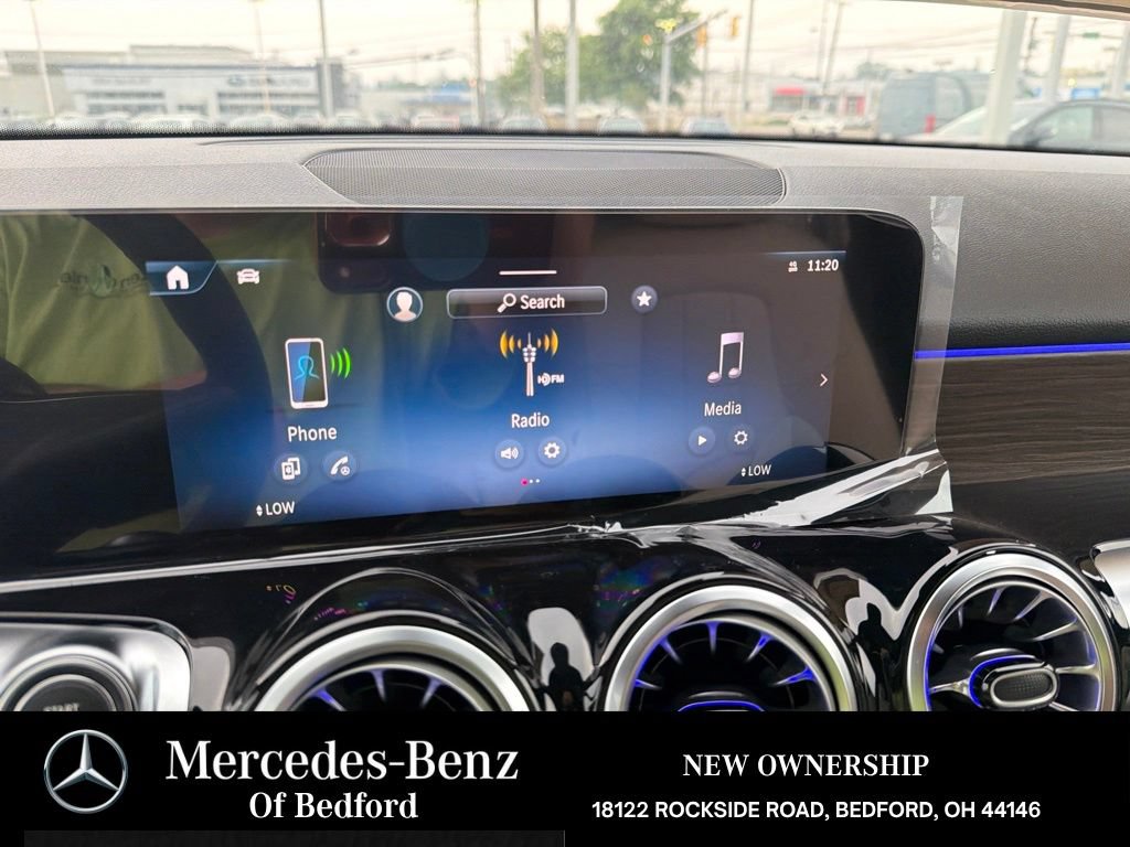 New 2026 Mercedes-Benz GLB 250 4MATIC image 14
