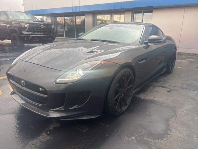 Used 2016 Jaguar F-TYPE R image 10