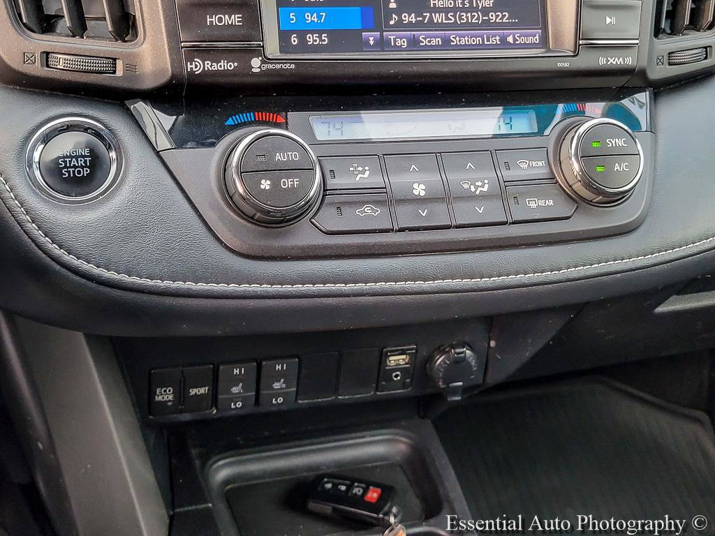 Used 2018 Toyota RAV4 XLE AWD/4WD image 22