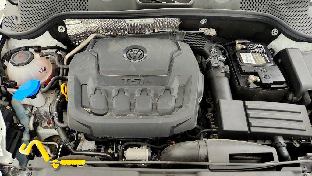 Used 2019 Volkswagen Beetle 2.0T SE FWD image 22