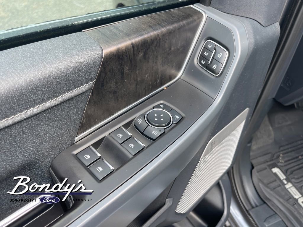 Used 2023 Ford F150 Lariat w/ Trailer Tow Package image 8