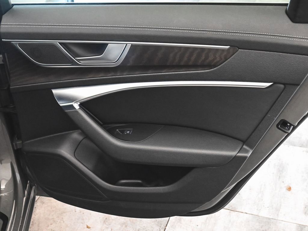 Used 2022 Audi A6 3.0T Premium w/ Convenience Package image 12