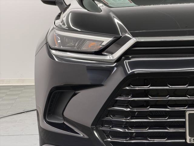 Certified 2025 Toyota Grand Highlander FWD image 7